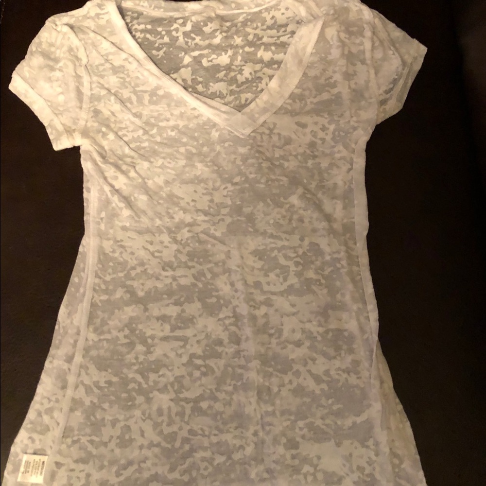 Cute white top!